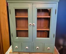 Wall or counter top cabinet