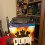 Doom genuine action figure box like new ! No game included Image 2