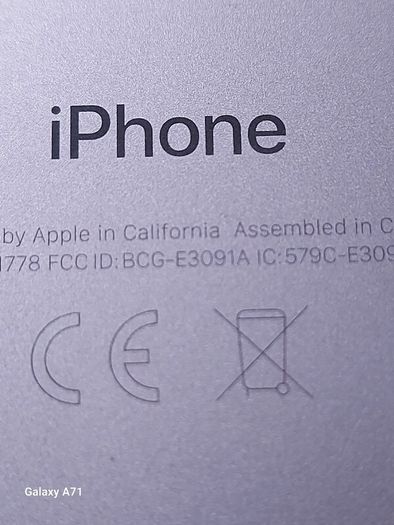 Apple Iphone 7, white, 32 GB, working perfect, some small cracks top right hand corner