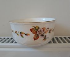Royal Doulton Wilton pattern sugar bowl