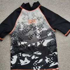 New.boys swim top.age 4/5