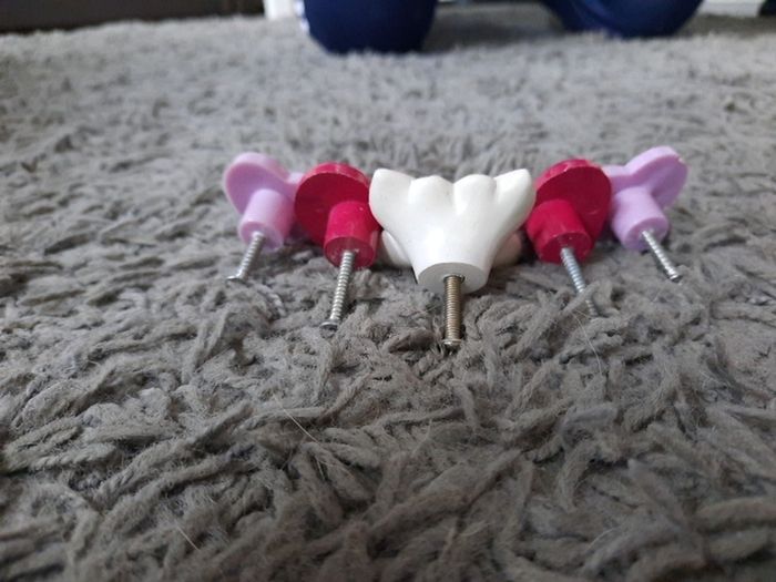 5 knobs