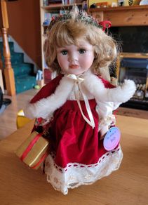 Porcelain doll - Leonardo collection