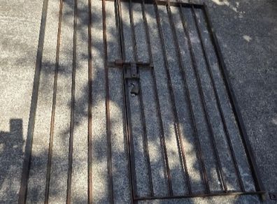 Heavy Duty Wrought Iron Side Gates (1.5m W x 2m H) Decorative Tips and Lock Included