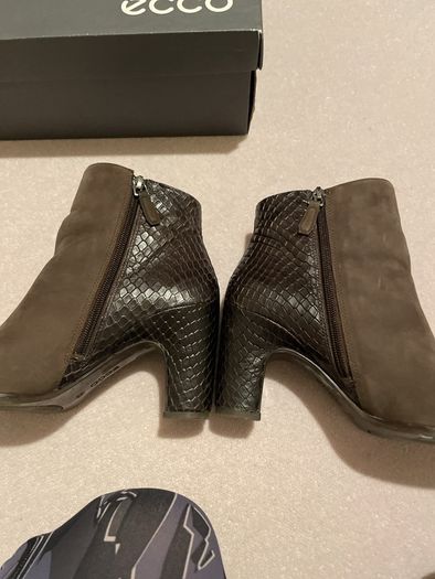 Ecco grey ankle boots Size 39