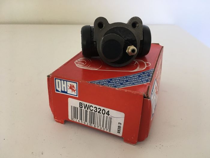 Peugeot 205 LH Brake wheel cylinder BWC3204
