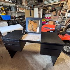 vanity table