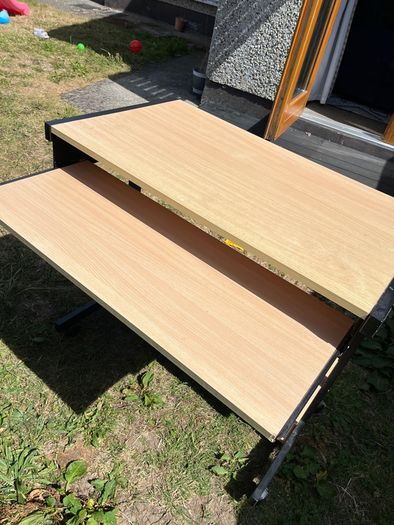 Free study desk