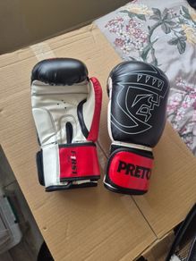 Ultimate Beginner Boxing Kit - Pretorian 12oz Gloves + 2x Hand Wraps (Spotless Condition)