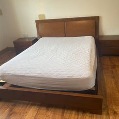 Kingsize bed