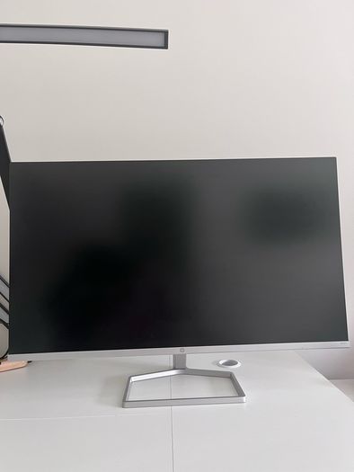 HP M32f FHD Monitor