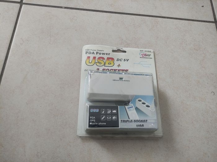 Brand New USB Charger Supply Triple Socket
