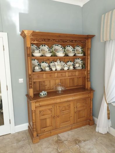 Pine Dresser