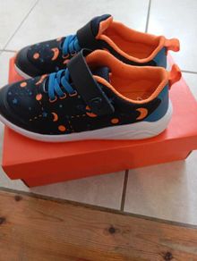 clarks  kids runnere