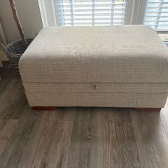 Sophia DFS footstool