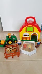 Farmhouse & tractor set