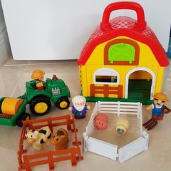 Farmhouse & tractor set