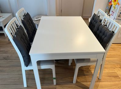 IKEA ekedalen extendable Dining table and four chairs