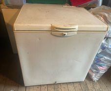 Large Whirlpool Chest Freezer - Working Perfectly