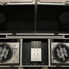 Mint Set Of Stanton STR8-60 Turntables