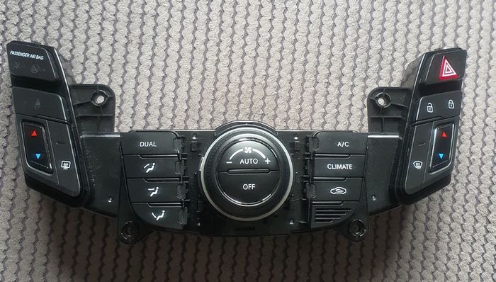 climate control panel i40