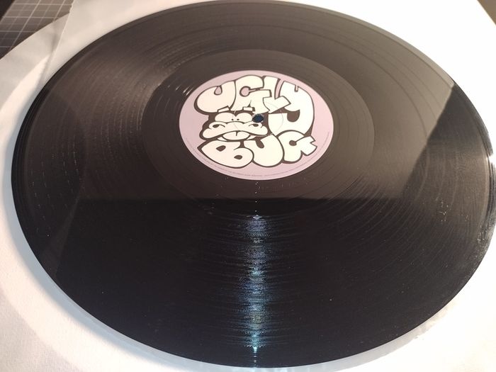 Honk - Hullabaloo - Ugly Bug Records - QUALITY 90s Pete BONES 303 Piano HOUSE CLASSIC!