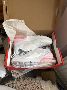 Nike 270 white and pink kids shoes brand new