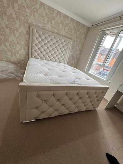 Ottoman Winged Panel Plush Velvet Upholstered Bed Frame Double & King Size Bed