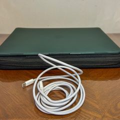 MacBook Air M1 (2020)