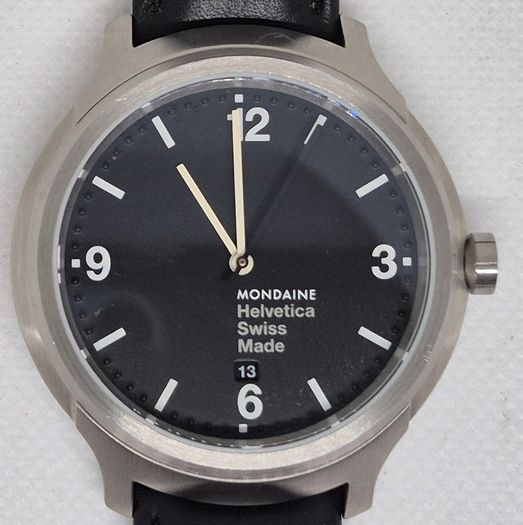 Mondaine Helvetica No.1 Bold 43mm Boxed Swiss Made & New Battery