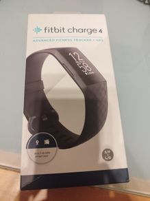 Fitbit Charge 4 Advanced Fitness Tracker & GPS