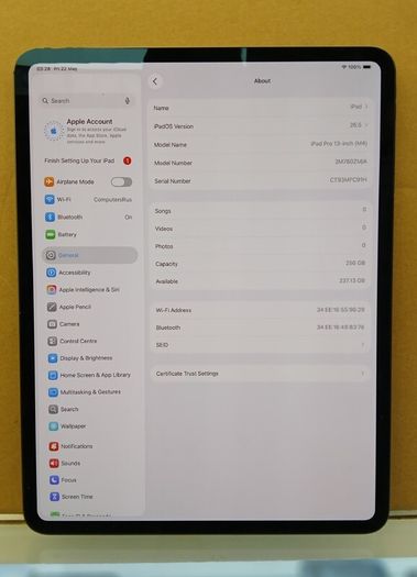 Apple iPad Pro 13" M4 (A2925) 256GB 2024 - Space Black, WiFi maximum capacity 100% cycle count 132