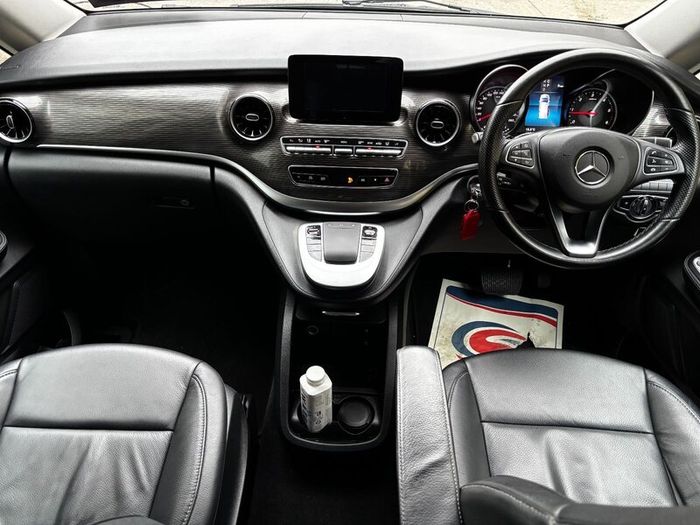 Mercedes-Benz V-Class 2023