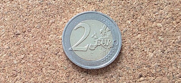 2 euro coin