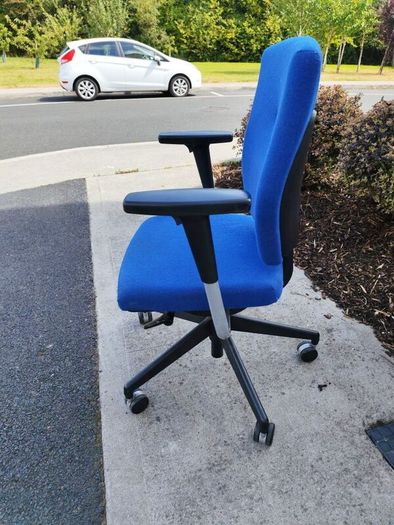 ergonomic office chair