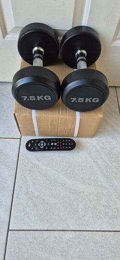 2xbrand new sets of dumbbells