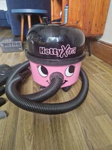 Hettt Xtra Vaccum cleaner