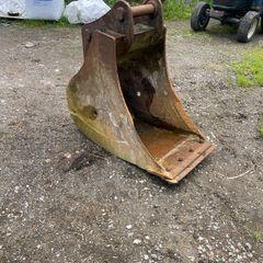 22 inch Titan bucket 65mm pins