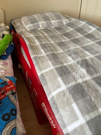 Kids bed