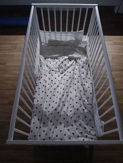 White cot & matress