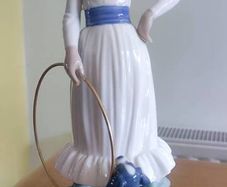 LLADRO NAO 9" tall Girl w/Hoop Dog Figurine "My Dog Does Tricks"