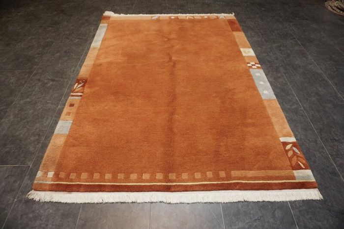 P.ersian Nepal Rug Burnt Umber 2x1..43m (NEP24)