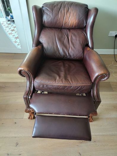 Elegant brown leather full recliner