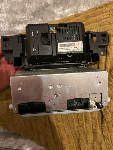 Ford radio/ cd / Bluetooth player