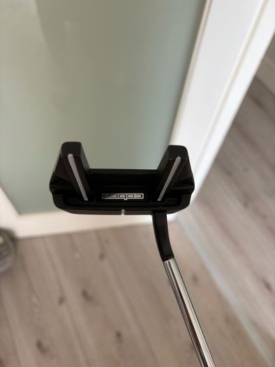 Cobra Nova Fanged Putter