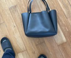 Women's handbag