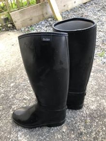 Girls horse riding boots