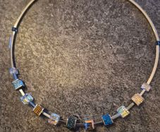 Coeur de Lion GeoCUBE Necklace- Beautiful Blue & Gold