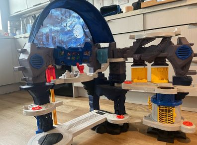 Imaginext DC Super Friends Batman Super Surround Batcave