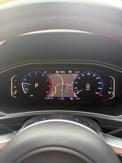 Volkswagen T-Roc Sport 1.5 TSI Automatic